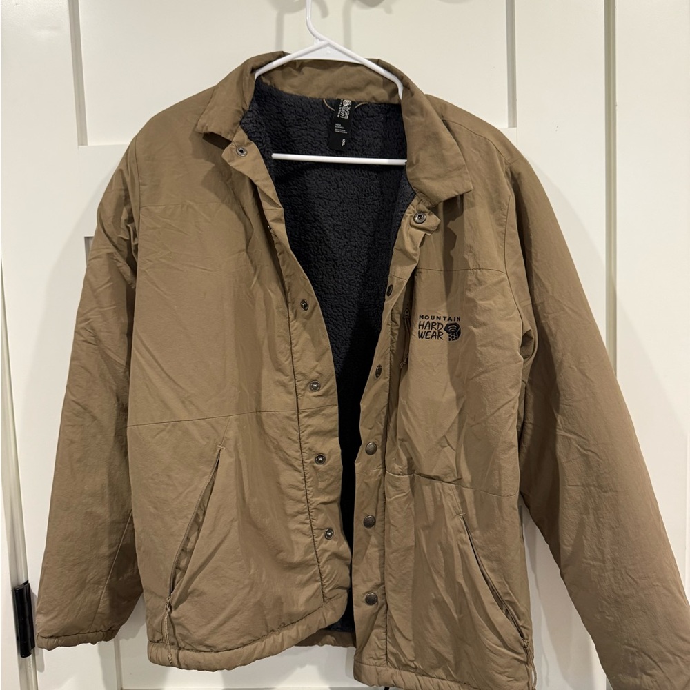 Mountain Hardwear Men's Tan Lightweight Shirt Jacket - Picture 2 of 3
